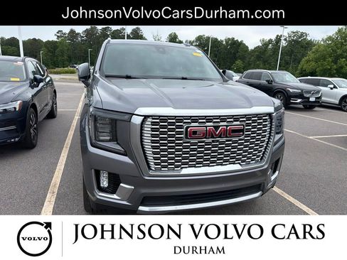 Used 2021 GMC Yukon Denali AWD/4WD image 3