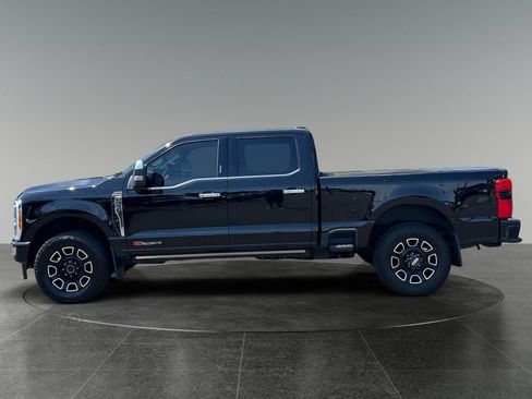 Used 2023 Ford F350 Platinum w/ FX4 Off-Road Package AWD/4WD image 5