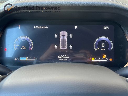 Used 2023 Jeep Grand Cherokee Limited AWD/4WD image 26