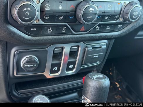 Used 2025 Jeep Wrangler Sport AWD/4WD image 29