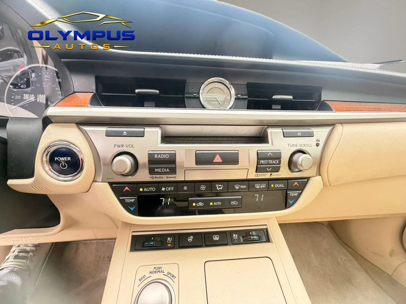 Used 2015 Lexus ES 300h w/ Navigation System Package FWD image 21