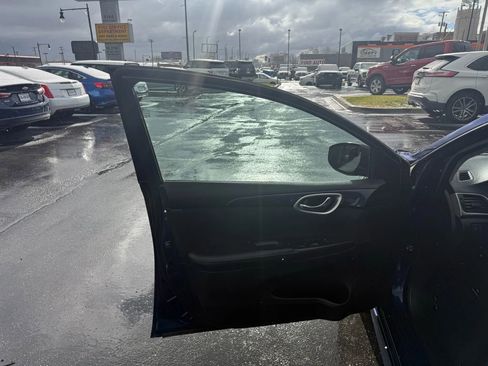 Used 2019 Nissan Sentra SR image 19