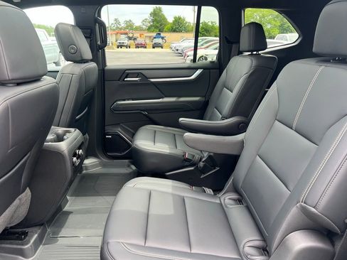 New 2026 GMC Acadia Elevation w/ Elevation Premium Package FWD image 8