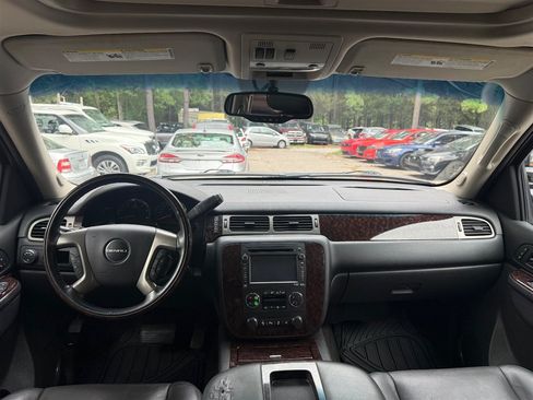 Used 2013 GMC Yukon Denali RWD image 16