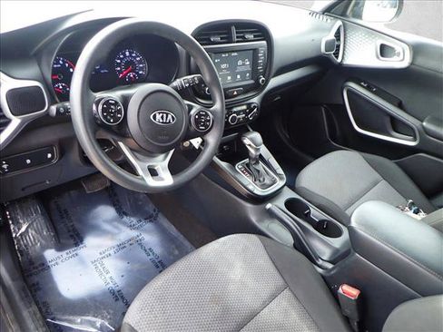 Used 2020 Kia Soul LX image 10