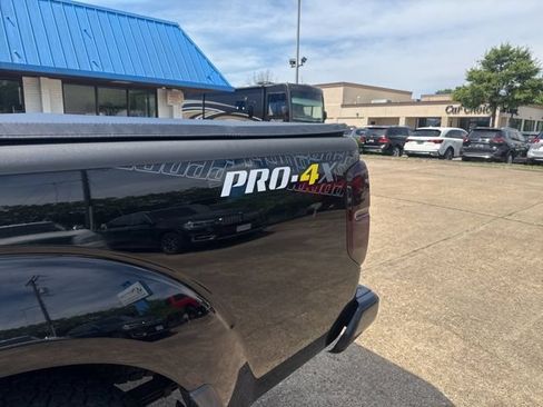 Used 2014 Nissan Frontier PRO-4X w/ Pro-4x Luxury Package AWD/4WD image 9