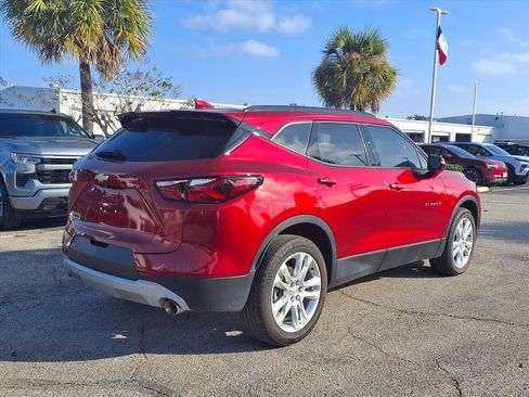 Used 2022 Chevrolet Blazer LT image 2