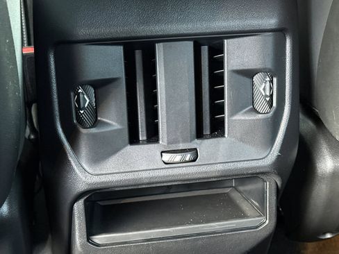 Used 2025 BMW X3 xDrive30i w/ Premium Package image 16