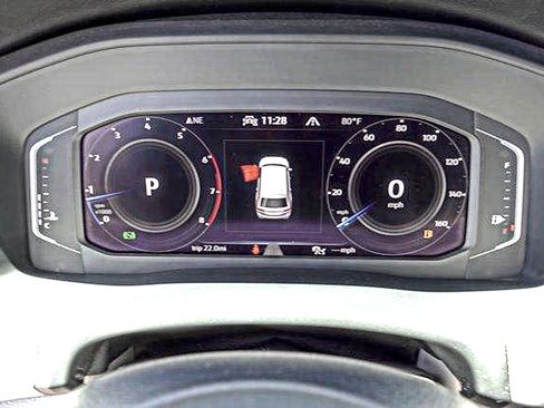 Used 2022 Volkswagen Atlas SE w/ Panoramic Sunroof Package AWD/4WD image 16