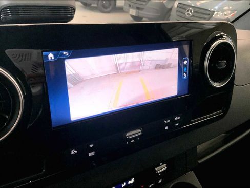 New 2025 Mercedes-Benz Sprinter 2500 image 21