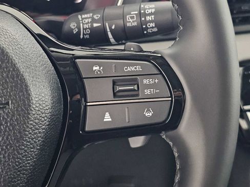 New 2025 Honda Pilot Touring image 28