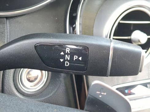 Used 2022 Mercedes-Benz GLC 300 image 12