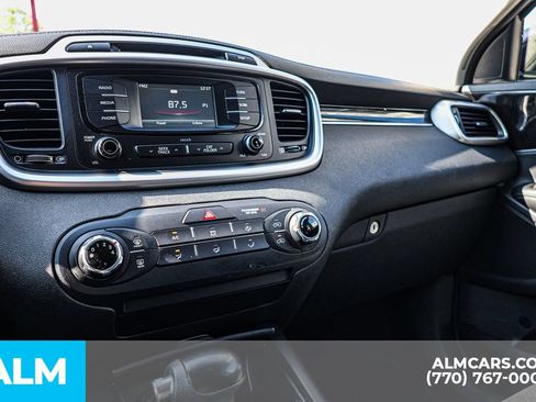 Used 2018 Kia Sorento L FWD image 38