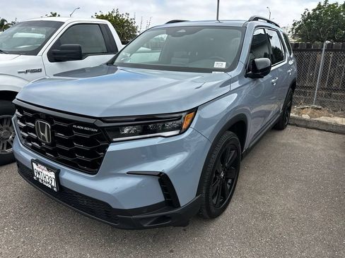 Used 2025 Honda Pilot Black Edition image 15