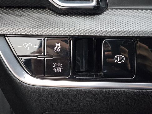 Used 2023 Kia Sportage LX AWD/4WD image 24