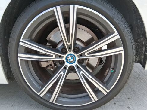 Used 2024 BMW 330e w/ Convenience Package RWD image 19