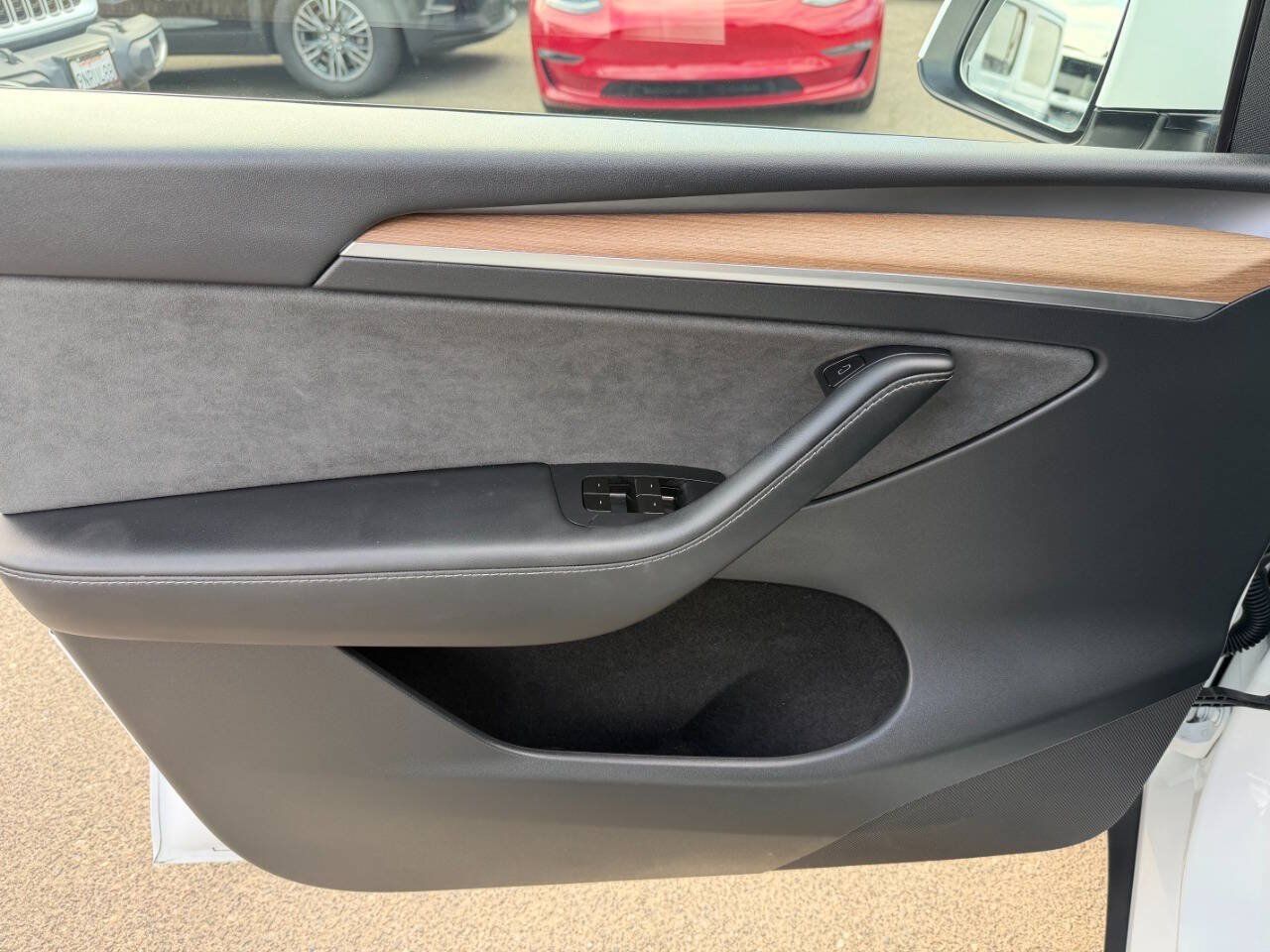 Used 2023 Tesla Model Y Performance AWD/4WD image 13
