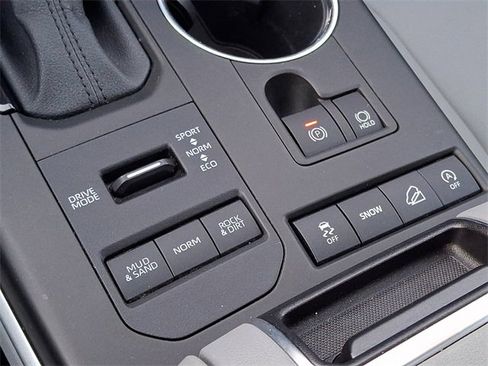 Certified 2022 Toyota Highlander XLE image 26