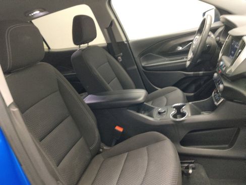 Used 2024 GMC Terrain SLE image 21