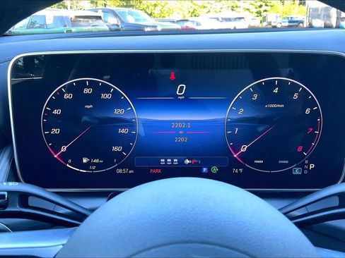 Used 2026 Mercedes-Benz GLC 300 4MATIC image 26