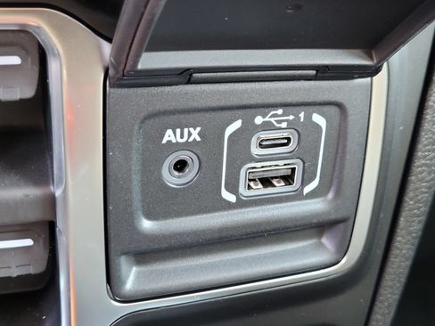 New 2026 Jeep Gladiator Sport AWD/4WD image 19