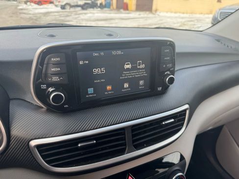 Used 2020 Hyundai Tucson SE image 17