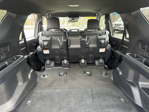 Certified 2025 Toyota 4Runner SR5 AWD/4WD image 15