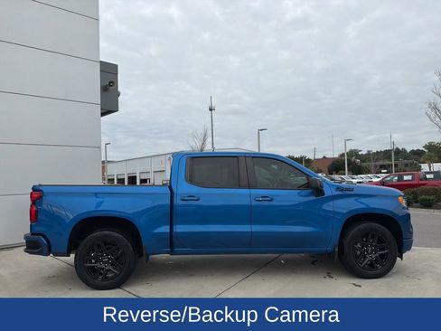 Used 2022 Chevrolet Silverado 1500 RST AWD/4WD image 3