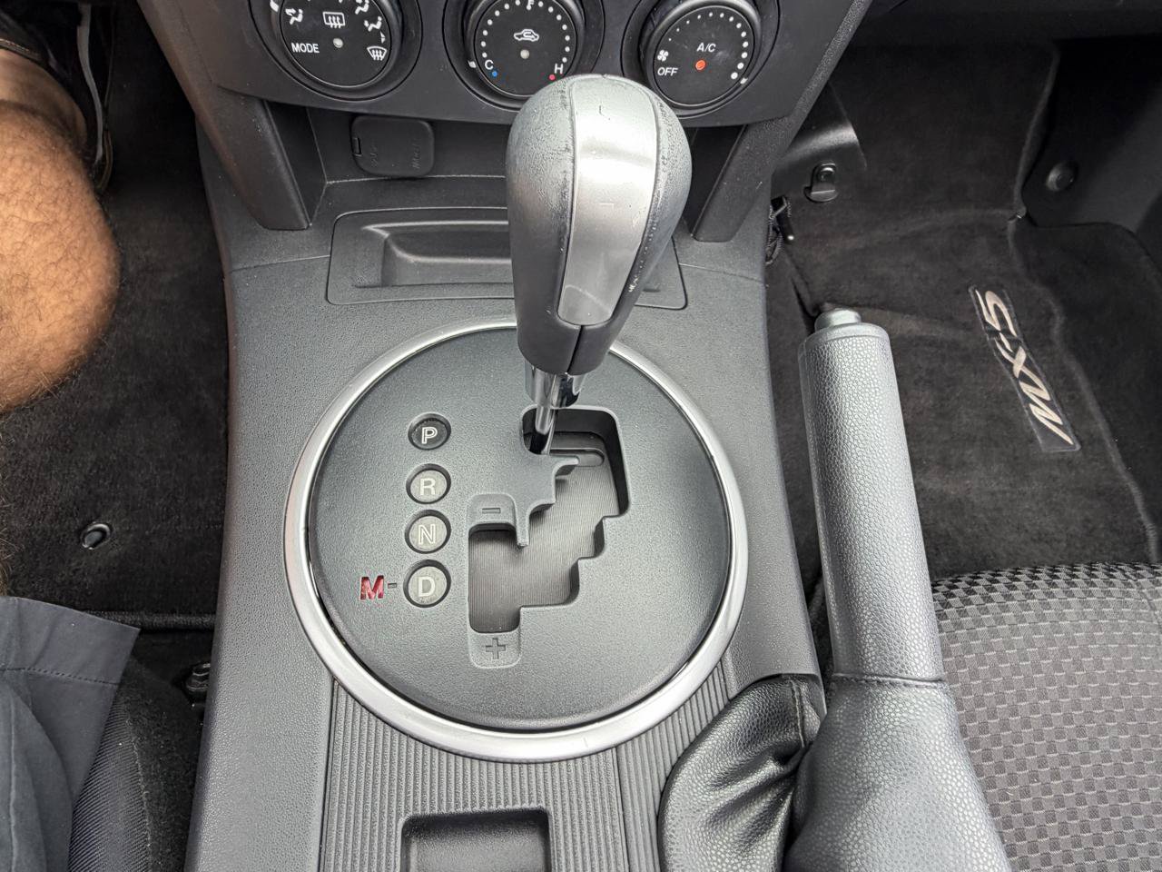 Used 2007 MAZDA MX-5 Miata Touring RWD image 23