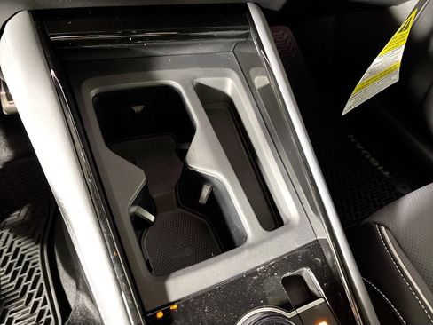 New 2026 Volkswagen Tiguan SEL R-Line image 15