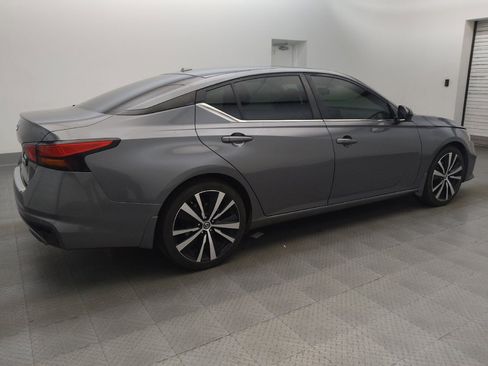 Used 2020 Nissan Altima 2.5 SR FWD image 10