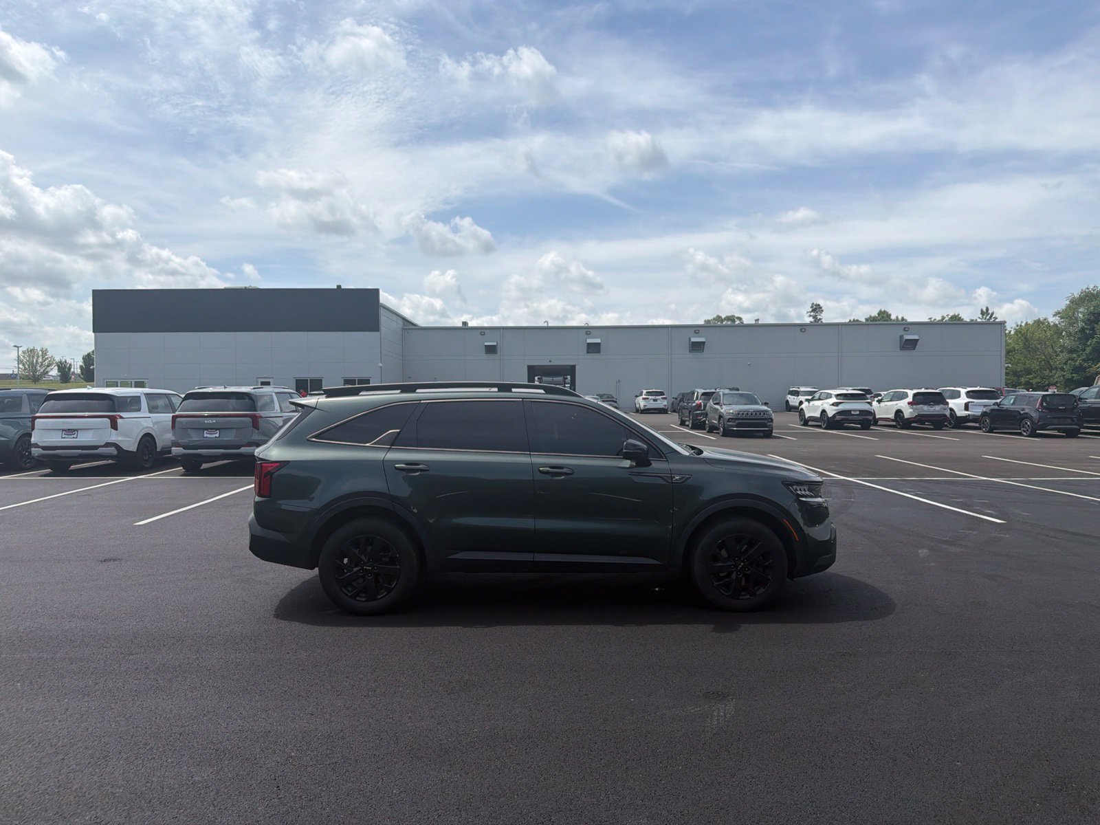 Used 2022 Kia Sorento S w/ Panoramic Sunroof Package AWD/4WD image 4