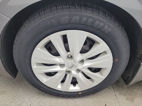 Used 2022 Nissan Sentra S w/ Trunk Package image 31