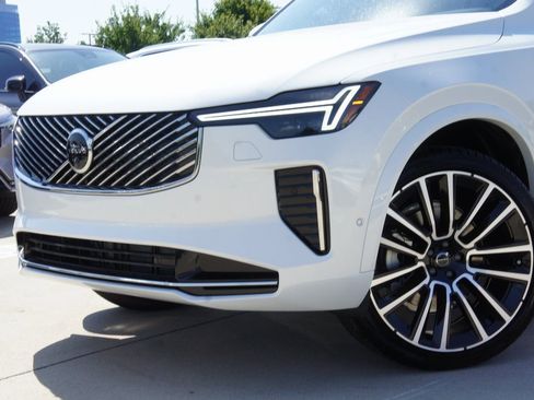 New 2026 Volvo XC90 B6 Plus w/ Protection Package Premier AWD/4WD image 6