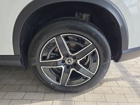 New 2026 Mercedes-Benz GLC 300 4MATIC image 34