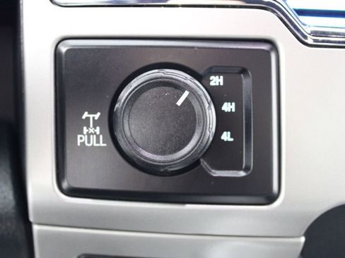 Used 2022 Ford F350 Lariat w/ Chrome Package image 29