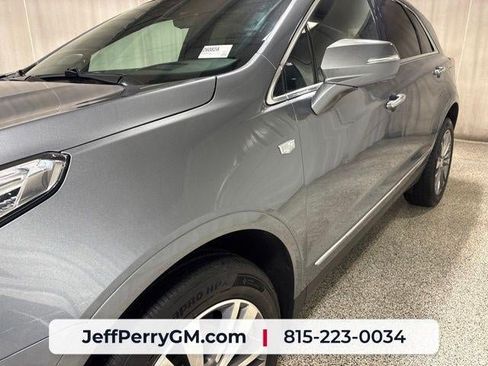 Used 2021 Cadillac XT5 Premium Luxury AWD/4WD image 11