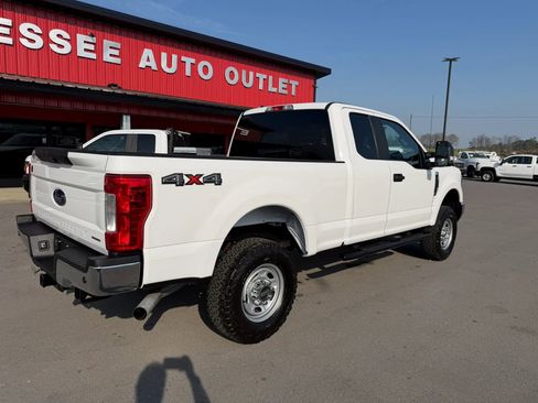 Used 2019 Ford F250 XL w/ XL Value Package image 3