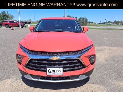 Used 2025 Chevrolet Blazer LT AWD/4WD image 2