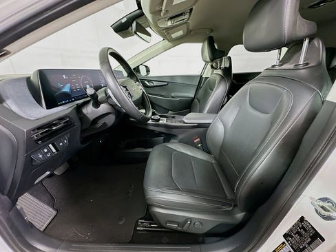 Used 2023 Kia EV6 Wind image 13