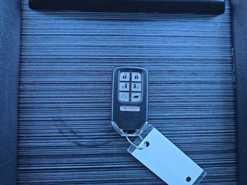 Used 2019 Honda Odyssey EX-L image 12