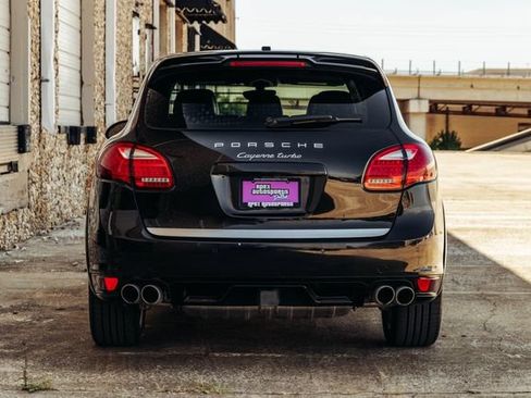 Used 2012 Porsche Cayenne Turbo AWD/4WD image 15