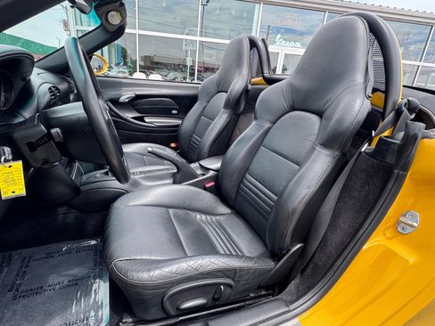 Used 2003 Porsche Boxster RWD image 2