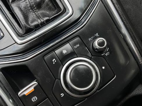 Used 2019 MAZDA CX-5 Sport w/ I-ACTIVSENSE Package image 10