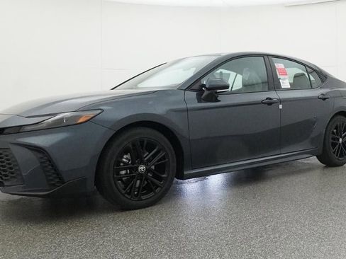 New 2026 Toyota Camry SE FWD image 17