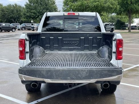 Used 2025 RAM 1500 Laramie AWD/4WD image 30