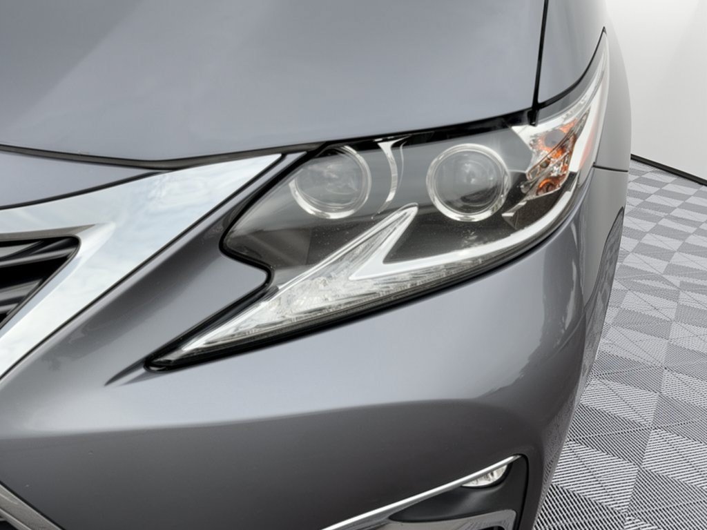 Used 2016 Lexus ES 350 w/ Luxury Package w/Wood Trim FWD image 12