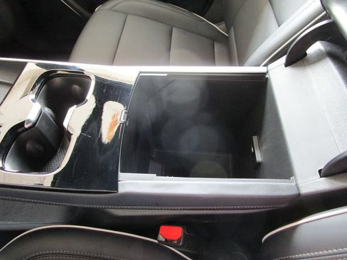 Used 2025 Buick Enclave Preferred FWD image 43