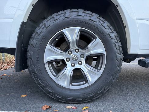 Used 2021 RAM 1500 Laramie image 16
