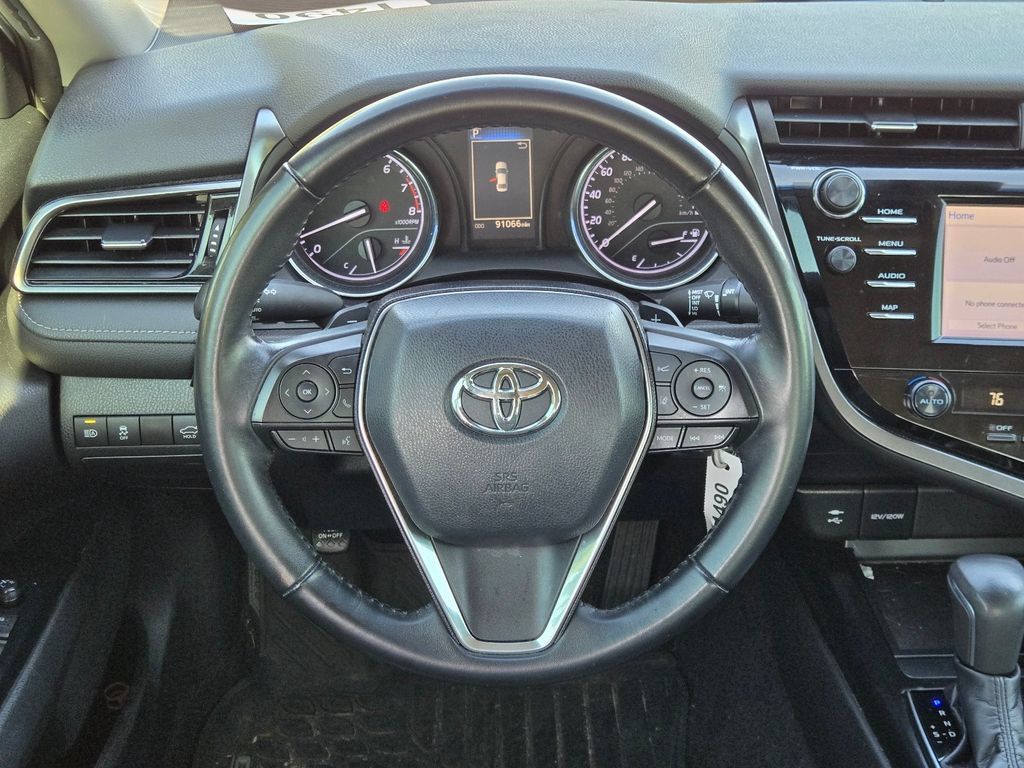 Used 2019 Toyota Camry SE FWD image 17